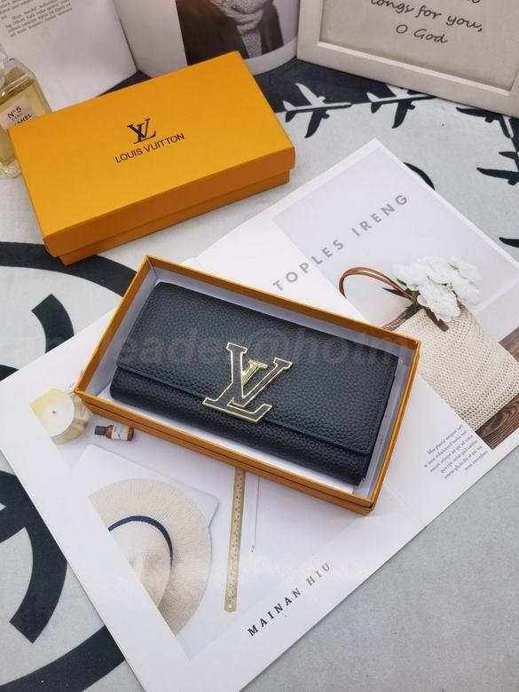 LV Wallets 32